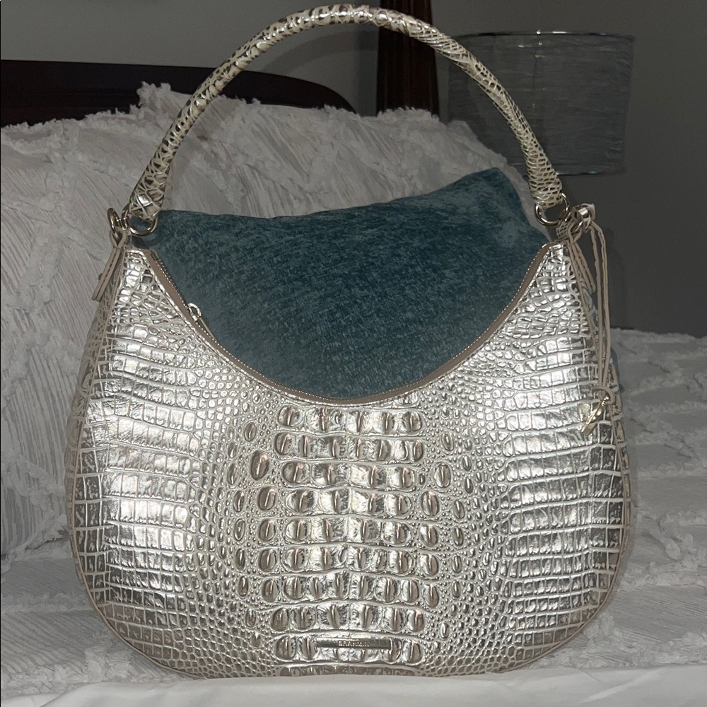 Brahmin Bekka, Golden Glow